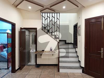 Good Location 5 Marla House Up For sale In DC Colony