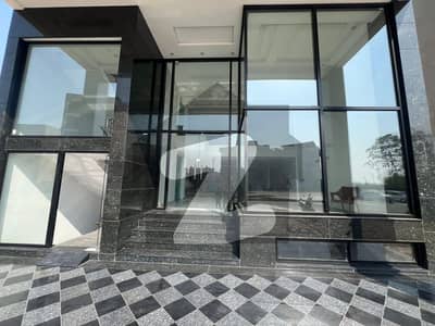 DREAM HOME Offers 8 Marla Commercial Floor Available for Rent DHA Phase 8, Broadway Lahore