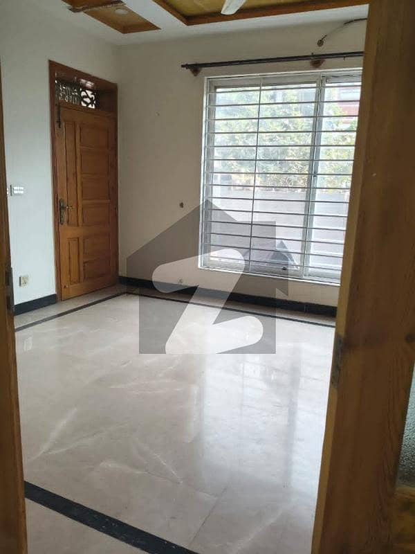 Ground Floor For Rent in G-13 (14 Marla)