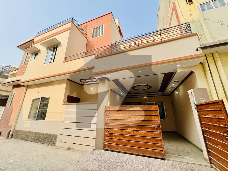 5 Marla Used House For Sale In Gated Street