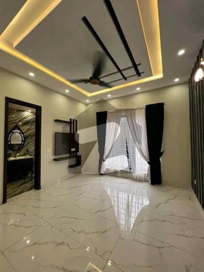 BRAND NEW UPPER PORTION GROUND LOCK FOR RENT AVAILABLE