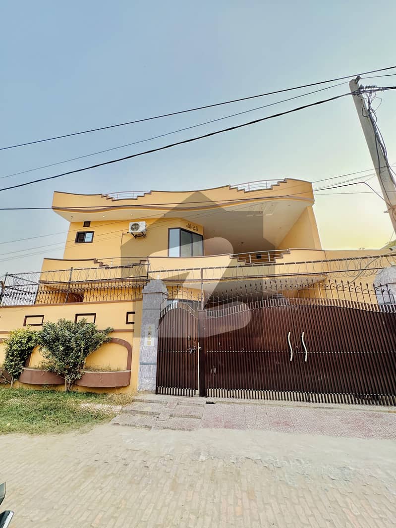 بہادر پور ملتان میں 5 کمروں کا 10 مرلہ مکان 2.0 کروڑ میں برائے فروخت۔ بہادر پور ملتان میں 5 کمروں کا 10 مرلہ مکان 2.0 کروڑ میں برائے فروخت۔