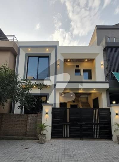 5 Marla Brand new House Available For Rent