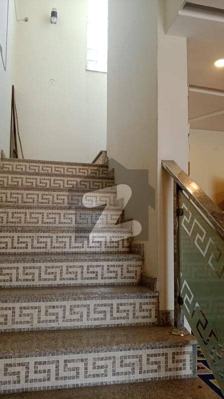 ایف ۔ 10/3 ایف ۔ 10,اسلام آباد میں 6 کمروں کا 1 کنال مکان 30.0 کروڑ میں برائے فروخت۔