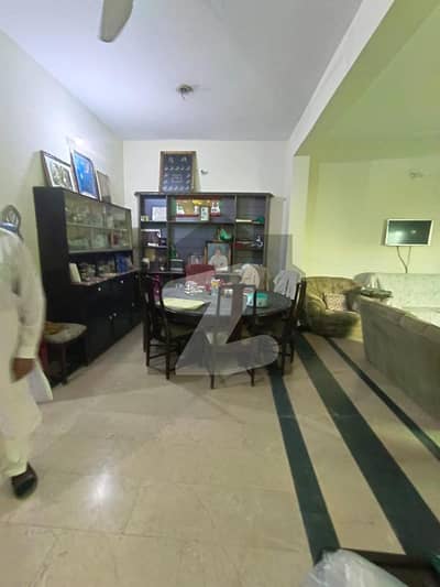 سرور روڈ کینٹ,لاہور میں 2 کمروں کا 1 کنال بالائی پورشن 1.45 لاکھ میں کرایہ پر دستیاب ہے۔