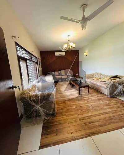 500 square yard bungalow sale DHA well maintained