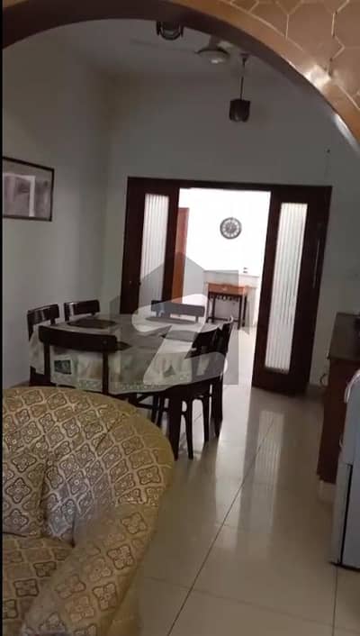 ایف ۔ 10/2 ایف ۔ 10,اسلام آباد میں 5 کمروں کا 1 کنال مکان 24.0 کروڑ میں برائے فروخت۔