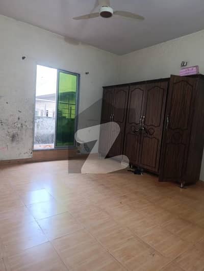 4 Marla Upper Portion In Al Hamed Colony Opp Neelam Block Iqbal Town Lahore