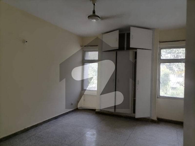 10 Marla Flat For Sale In Askari