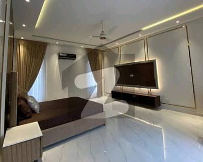 ڈی ایچ اے فیز 7 - بلاک کیو فیز 7,ڈیفنس (ڈی ایچ اے),لاہور میں 5 کمروں کا 1 کنال مکان 6.4 کروڑ میں برائے فروخت۔ ڈی ایچ اے فیز 7 - بلاک کیو فیز 7,ڈیفنس (ڈی ایچ اے),لاہور میں 5 کمروں کا 1 کنال مکان 6.4 کروڑ میں برائے فروخت۔