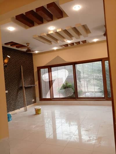 ڈی ایچ اے فیز 4 ڈی ایچ اے ڈیفینس,کراچی میں 4 کمروں کا 12 مرلہ مکان 7.5 کروڑ میں برائے فروخت۔