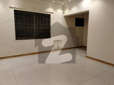 Beautiful 15 Marla Full House Available For Rent In G-10 Islamabad At Big Street, 5 Bedrooms With Washroom, 2 Drawing, 2 Dining, 2 TVL, Servant With Separate Gate, 5 Car Porch, Near To Markaz