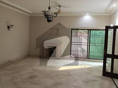 1 Kanal Beautiful House Available For Sale DHA Phase 3