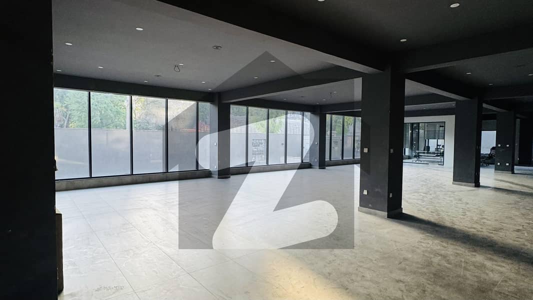 Lavish Office Semi Furnished Office For Rent