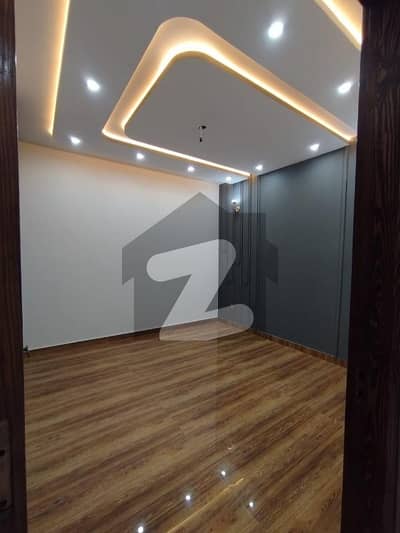 10 Marla Upper Portion For Rent In Allama Iqbal Town