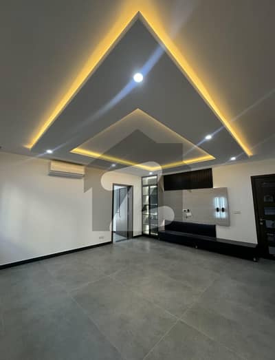 BRAND NEW HOUSE BEAUTIFUL GREEN LAWN TOP LOCATION CLOSE END STREET TILED FLOORING EXCELLENT WASHROOMS AND KITCHEN BRAND NEW HOUSE BEAUTIFUL GREEN LAWN TOP LOCATION CLOSE END STREET TILED FLOORING EXCELLENT WASHROOMS AND KITCHEN