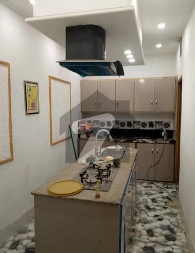 کینال بینک ہاؤسنگ سکیم لاہور میں 3 کمروں کا 4 مرلہ مکان 1.65 کروڑ میں برائے فروخت۔