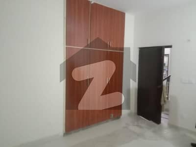 8 Marla residential property available for rent in Mustafa Town