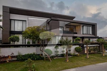 1 KANAL BRAND NEW ULTRA MODERN DESIGNER HOUSE FOR SALE