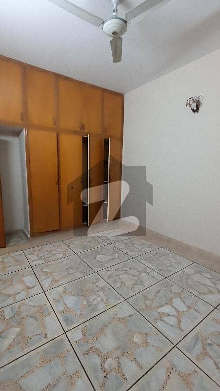 ایف ۔ 10/3 ایف ۔ 10,اسلام آباد میں 2 کمروں کا 3 مرلہ زیریں پورشن 55.0 ہزار میں کرایہ پر دستیاب ہے۔