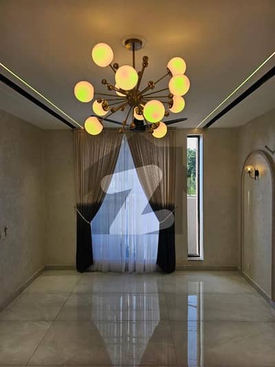 بحریہ انکلیو - سیکٹر ایچ بحریہ انکلیو,بحریہ ٹاؤن,اسلام آباد میں 3 کمروں کا 5 مرلہ مکان 2.7 کروڑ میں برائے فروخت۔