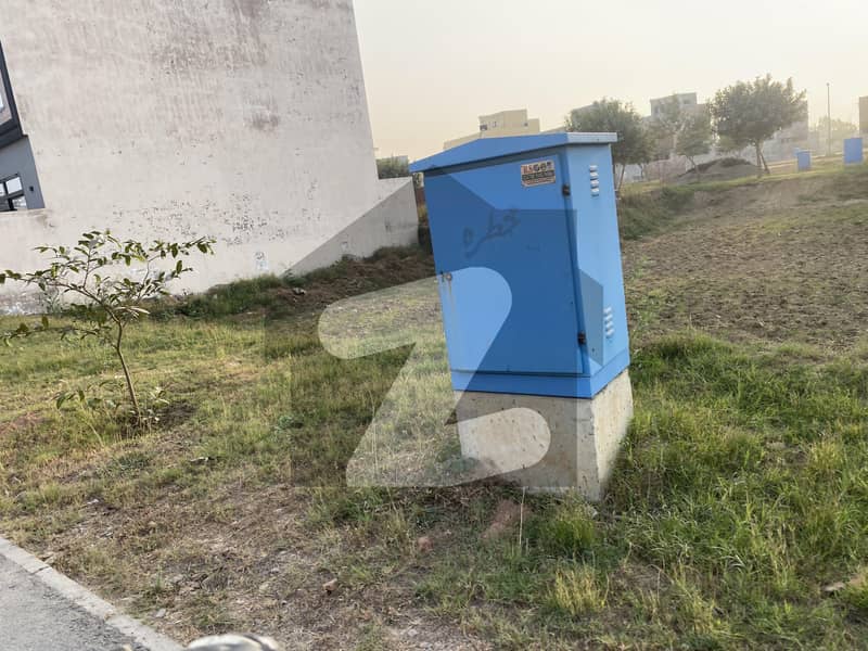 8 Marla Plot 8 Marla Plot