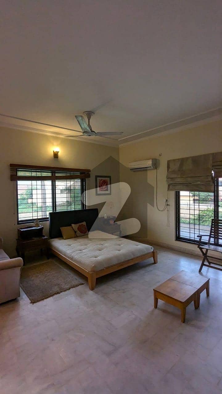 25 MARLA HOUSE CHANAB COLONY NEAR NISHTER HOSPITAL