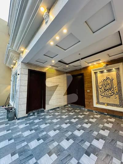 8 Marla Double Story Brand New Corner House For Sale. 8 Marla Double Story Brand New Corner House For Sale.