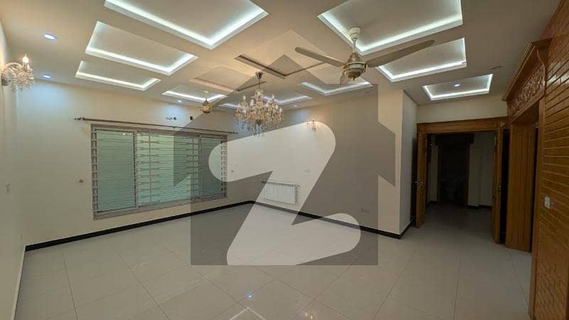 Well-Maintained House For Rent In F-7 Well-Maintained House For Rent In F-7