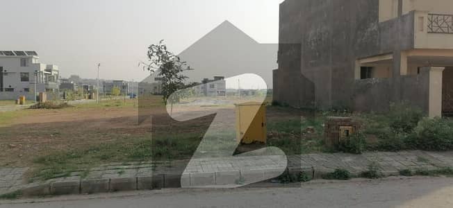 بحریہ ٹاؤن فیز 8 ۔ بلاک ایل بحریہ ٹاؤن فیز 8,بحریہ ٹاؤن راولپنڈی,راولپنڈی میں 8 مرلہ رہائشی پلاٹ 80.0 لاکھ میں برائے فروخت۔