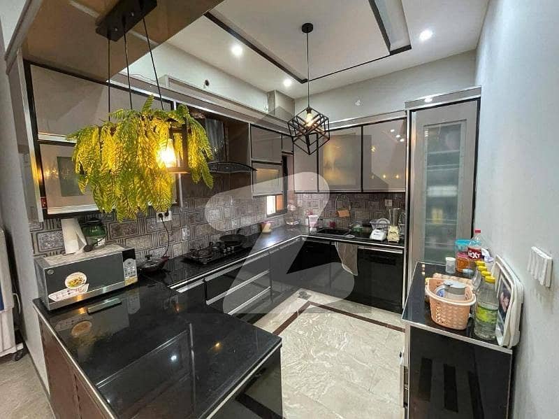 A Spacious 8 Marla Lower Portion In B-17 A Spacious 8 Marla Lower Portion In B-17