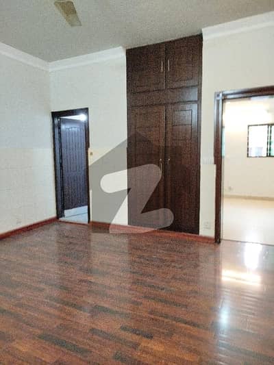 5 Bedrooms Beautiful House For Rent in F10 5 Bedrooms Beautiful House For Rent in F10