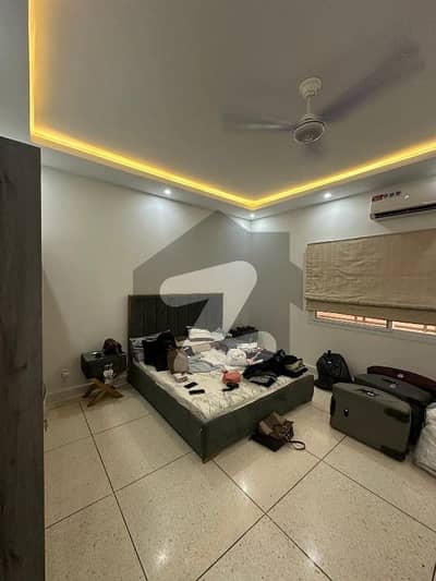 Luxurious 500 Yards Bungalow Available For Sale