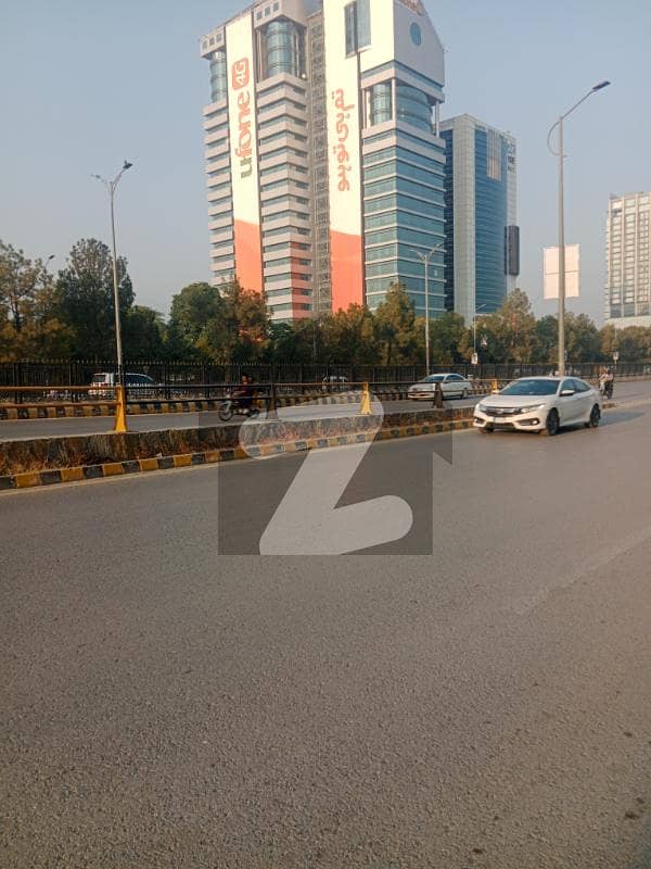 Blue area 3000 square feet Commercial floor available for sale Blue area 3000 square feet Commercial floor available for sale