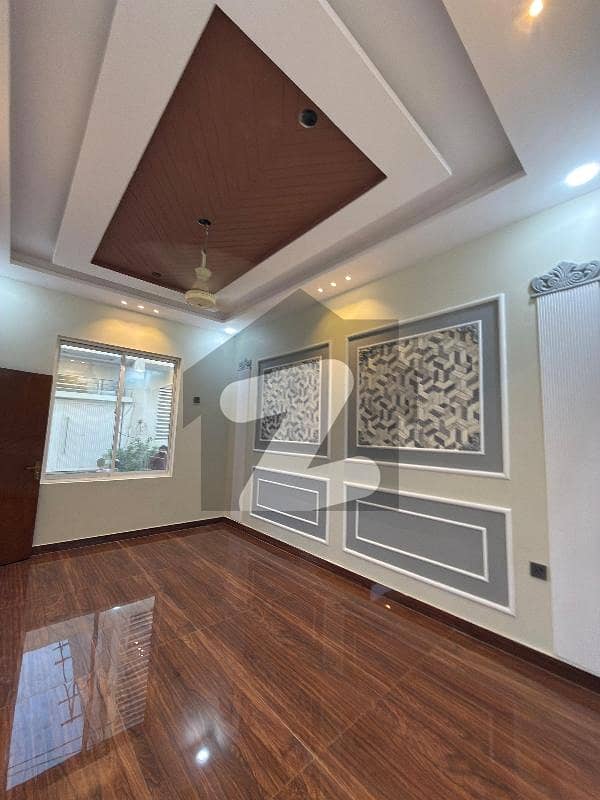 سکیم 33 کراچی میں 2 کمروں کا 5 مرلہ مکان 1.55 کروڑ میں برائے فروخت۔