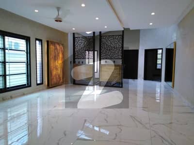 فیڈرل بی ایریا ۔ بلاک 10 فیڈرل بی ایریا,کراچی میں 8 کمروں کا 16 مرلہ مکان 11.35 کروڑ میں برائے فروخت۔