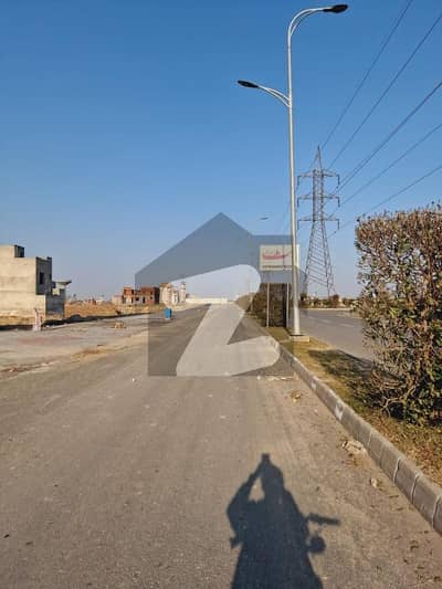 نیو لاهور سٹی لاہور میں 1 کنال رہائشی پلاٹ 95.0 لاکھ میں برائے فروخت۔