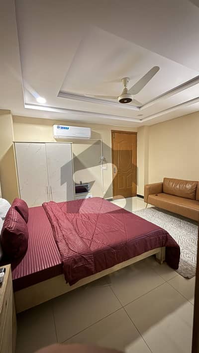 Studio Penthouse in E-11/2 (Margalla View)