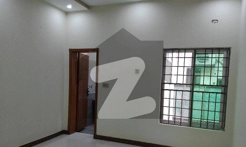 علامہ اقبال ٹاؤن لاہور میں 1 کمرے کا 5 مرلہ زیریں پورشن 50.0 ہزار میں کرایہ پر دستیاب ہے۔ علامہ اقبال ٹاؤن لاہور میں 1 کمرے کا 5 مرلہ زیریں پورشن 50.0 ہزار میں کرایہ پر دستیاب ہے۔