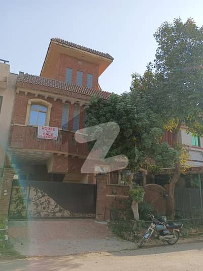 Stunning 30 60 Onwer Built House For Sale In CDA Sector G13 Islamabad