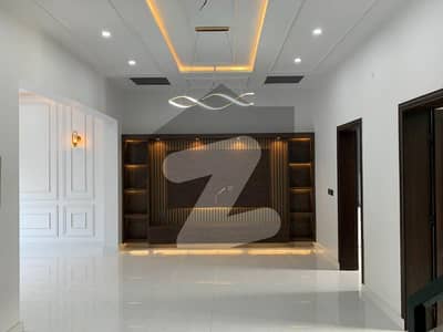 بش ایگزیکٹو ولاز ملتان میں 4 کمروں کا 5 مرلہ مکان 1.95 کروڑ میں برائے فروخت۔