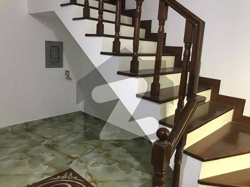 1 kanal house for rent