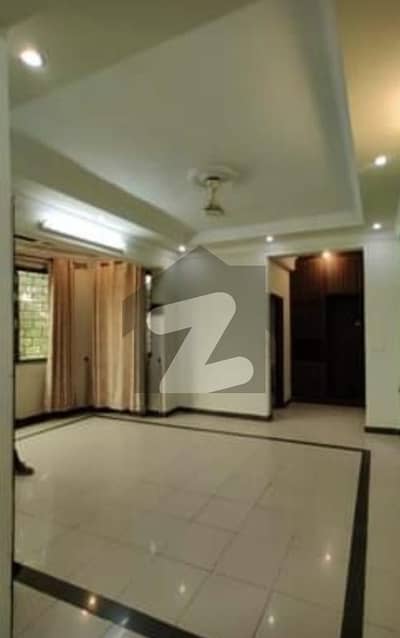 جی ۔ 11/4 جی ۔ 11,اسلام آباد میں 2 کمروں کا 4 مرلہ فلیٹ 2.35 کروڑ میں برائے فروخت۔