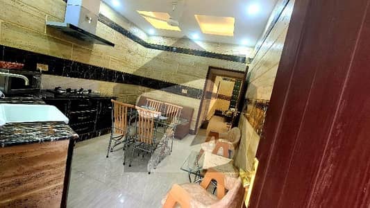 گلبرگ لاہور میں 1 کمرے کا 4 مرلہ فلیٹ 99.0 ہزار میں کرایہ پر دستیاب ہے۔