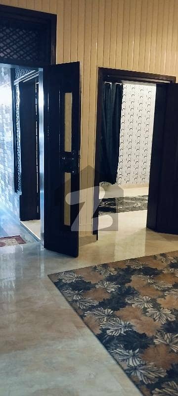 Prime Location 8 Marla Portion In Gulberg 3 Is Available For Rent