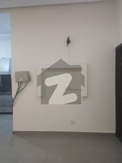 خدا بخش کالونی کینٹ,لاہور میں 1 کمرے کا 3 مرلہ فلیٹ 30.0 ہزار میں کرایہ پر دستیاب ہے۔