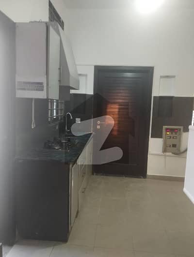 خدا بخش کالونی کینٹ,لاہور میں 2 کمروں کا 3 مرلہ فلیٹ 30.0 ہزار میں کرایہ پر دستیاب ہے۔