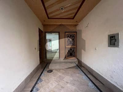 جوہر ٹاؤن فیز 2 جوہر ٹاؤن,لاہور میں 3 کمروں کا 5 مرلہ مکان 95.0 ہزار میں کرایہ پر دستیاب ہے۔ جوہر ٹاؤن فیز 2 جوہر ٹاؤن,لاہور میں 3 کمروں کا 5 مرلہ مکان 95.0 ہزار میں کرایہ پر دستیاب ہے۔