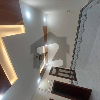 ریگی ماڈل ٹاؤن پشاور میں 10 کمروں کا 1 کنال مکان 7.0 کروڑ میں برائے فروخت۔ ریگی ماڈل ٹاؤن پشاور میں 10 کمروں کا 1 کنال مکان 7.0 کروڑ میں برائے فروخت۔