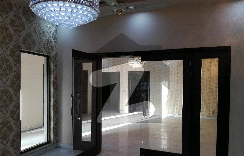 Ideal House For Sale In Muslim Town Ideal House For Sale In Muslim Town